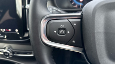 Volvo XC40 2.0 B3P Ultra Dark 5dr Auto Petrol Estate